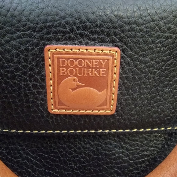 Dooney & Bourke - Picture 6 of 15